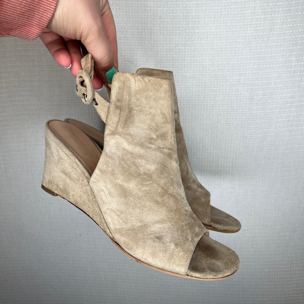 Gianvito‎ Rossi Tan Suede Peep Toe Wedge Slingback Sandals Size 42 Made in Italy
